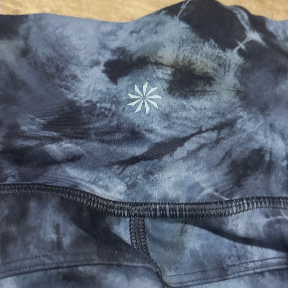 Athleta Salutation Printed Jogger tie-dye style,Calypso Navy Large - Picture 8 of 8